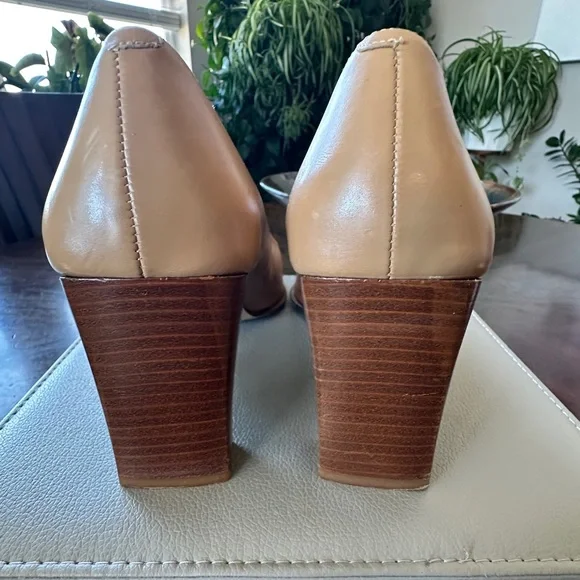 Coach Leather Tan Square Toe Malorie B1 Pumps Wooden Heel Size 9 - Picture 6 of 15